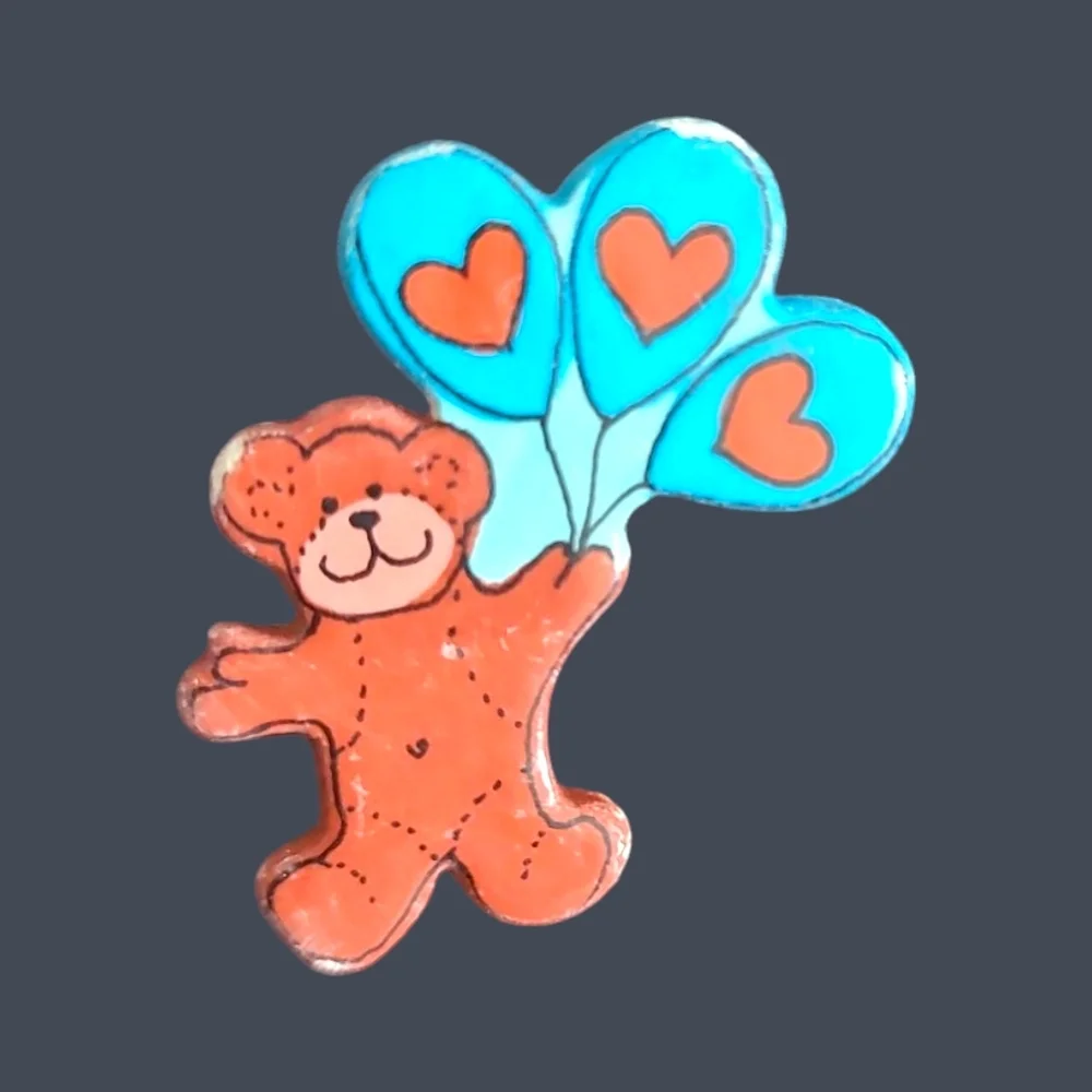 Brooch Teddy Bear With Balloons Vibrant Design Vintage EUC Pin Jewlery